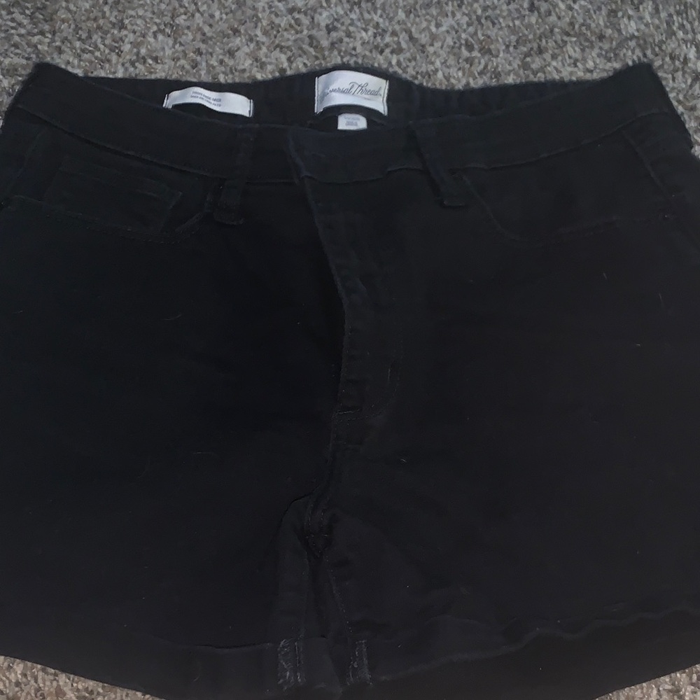Universal Thread Women's Dark Denim Shorts
